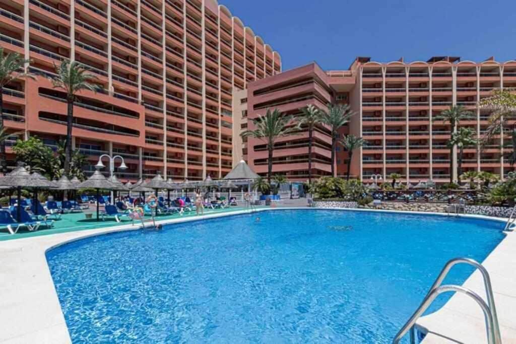 797 Holiday Rentals- Apartamento En Hotel Sunset Frente Al Mar 베날마데나코스타 외부 사진