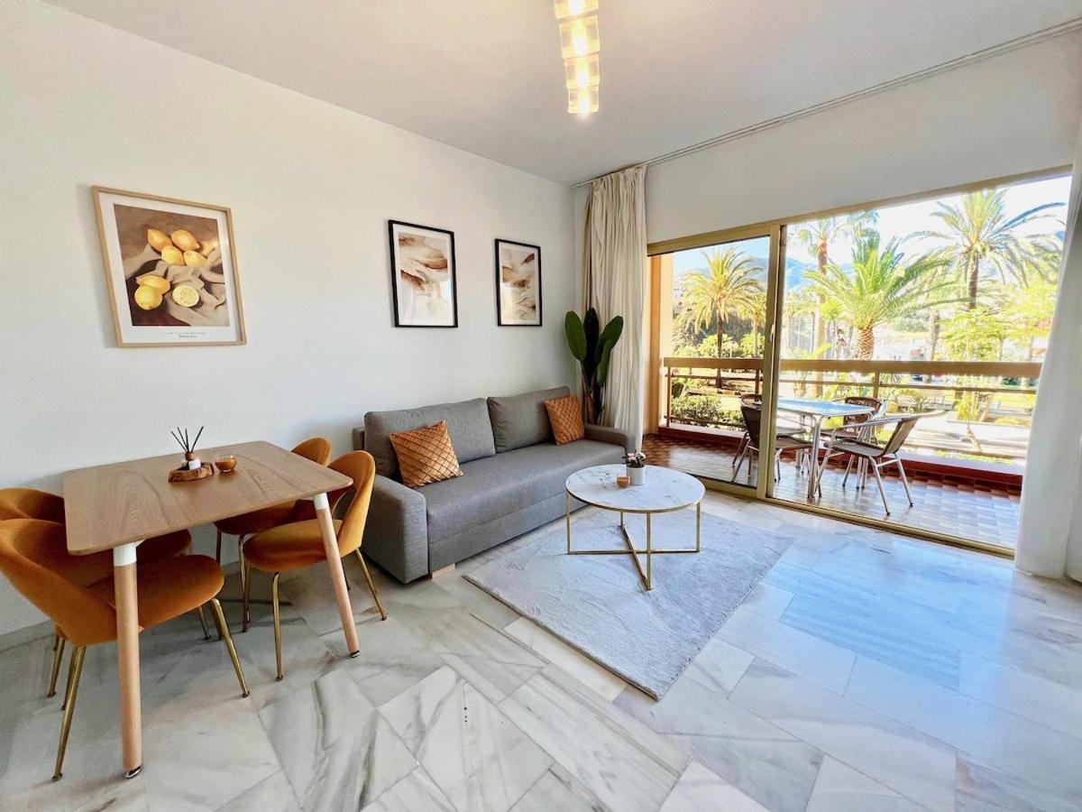 797 Holiday Rentals- Apartamento En Hotel Sunset Frente Al Mar 베날마데나코스타 외부 사진