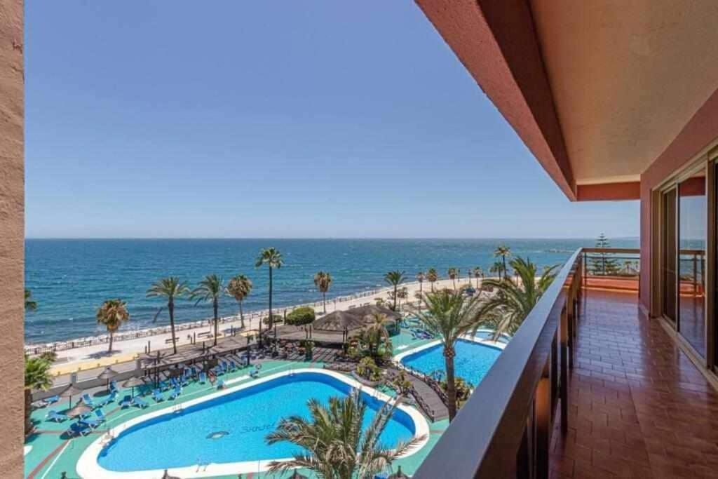 797 Holiday Rentals- Apartamento En Hotel Sunset Frente Al Mar 베날마데나코스타 외부 사진